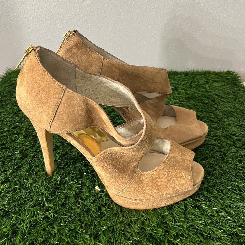 Michael Kors Women's Camel Suede Heels - Picture 3 of 6